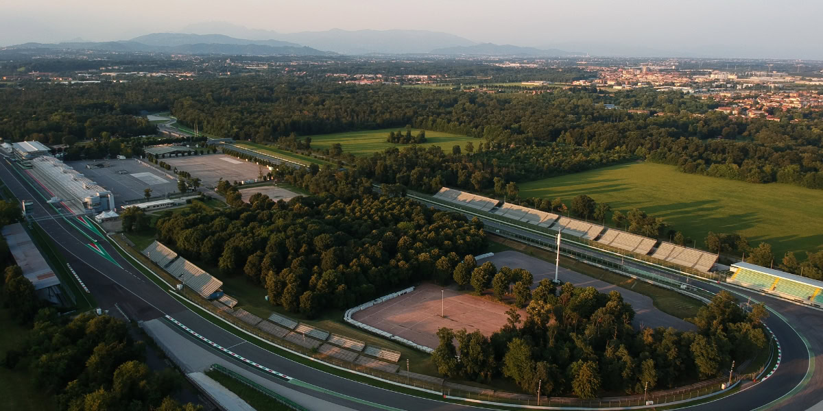Milan to Monza private transfer during F1 race week