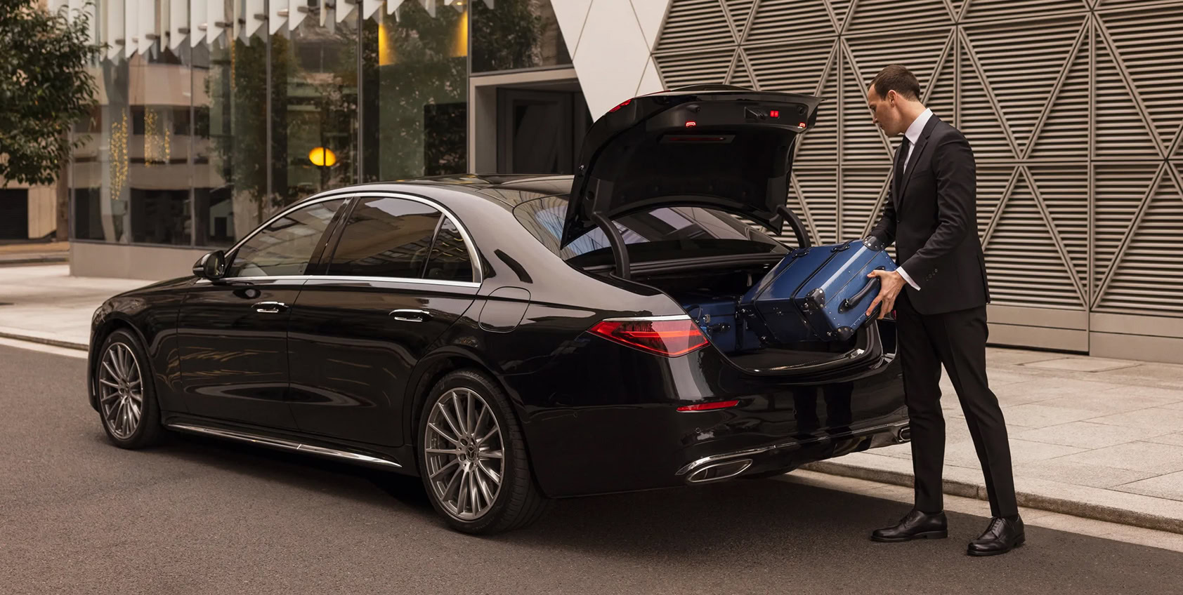 Milan luxury hotel arrival for Fashion Week guests