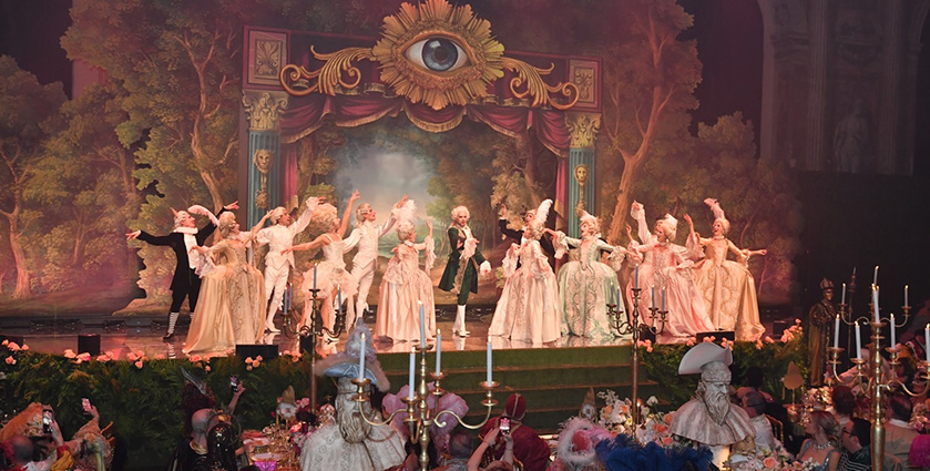 Marco Polo airport transfer for Venice Carnival guests